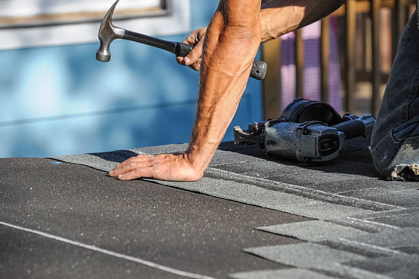 Reliable Gutter Repair And Installation contractor in Decorah, IA by Ben Roofing and Steel LLC